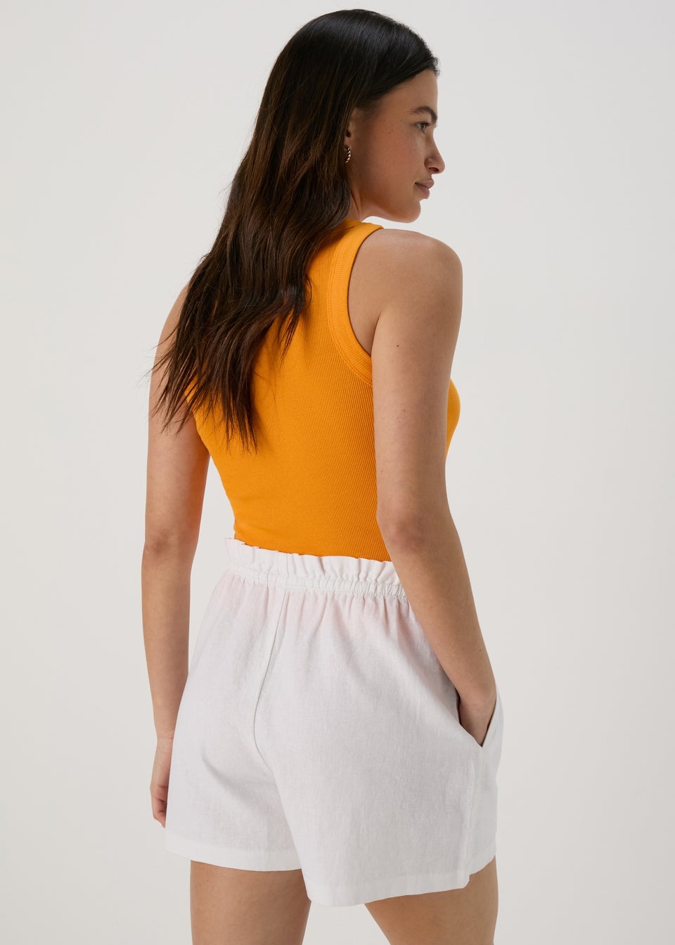 White Solid Tie Waisted Linen Shorts