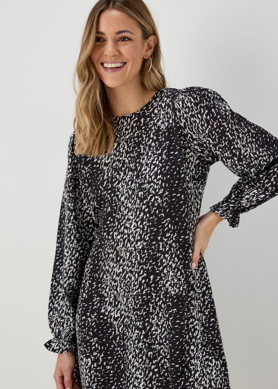Black and white frill dress store
