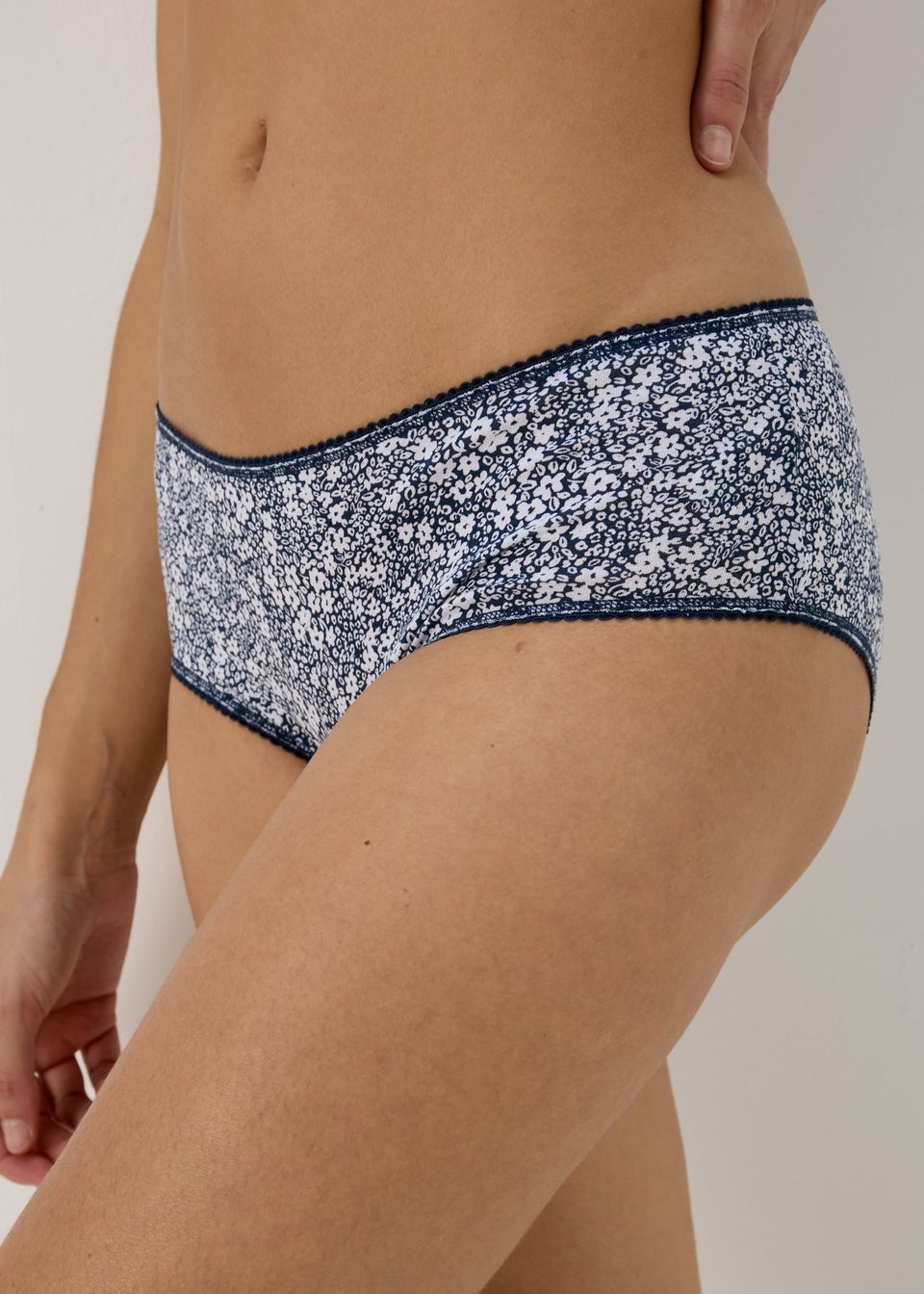 4 Pack Navy Floral Print Short Knickers