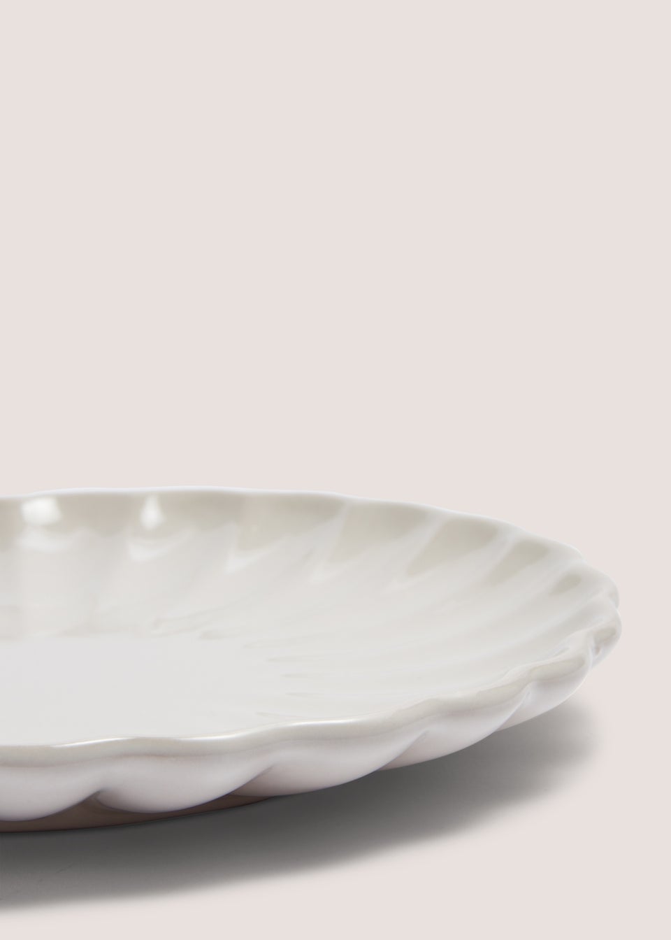 Natural Scalloped Side Plate (21cm)