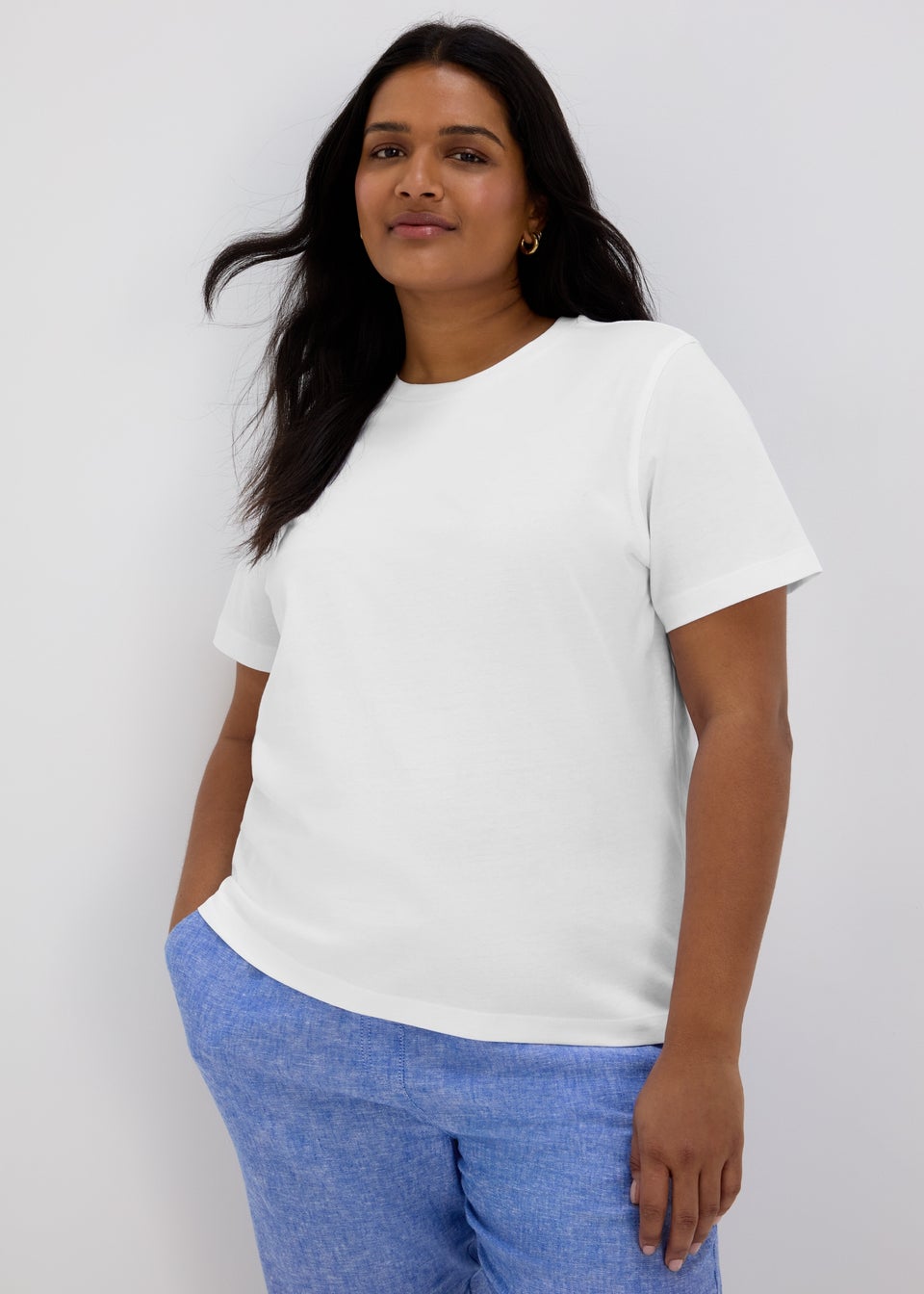 White Modern Plain T-Shirt
