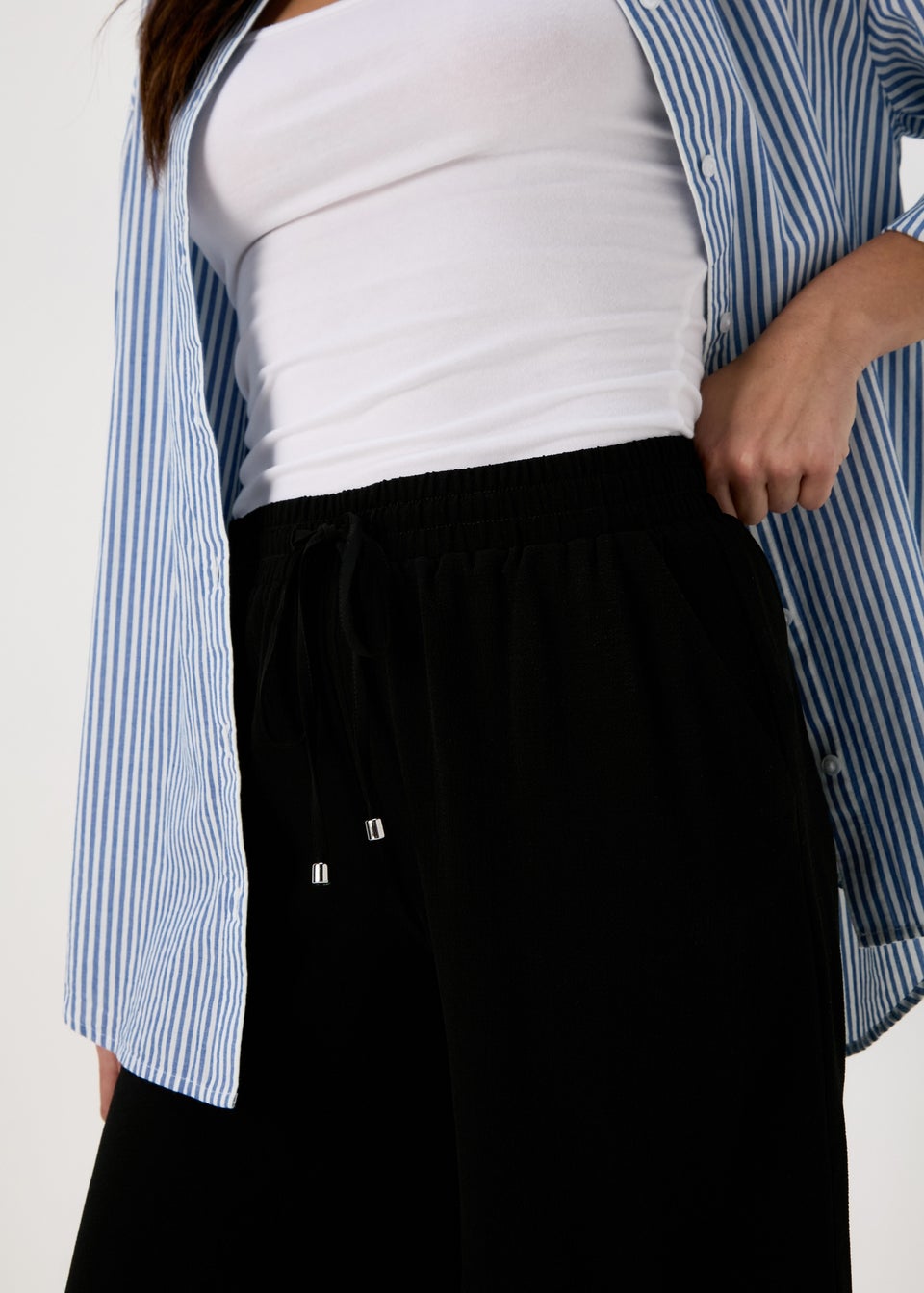 Black Bermuda City Shorts