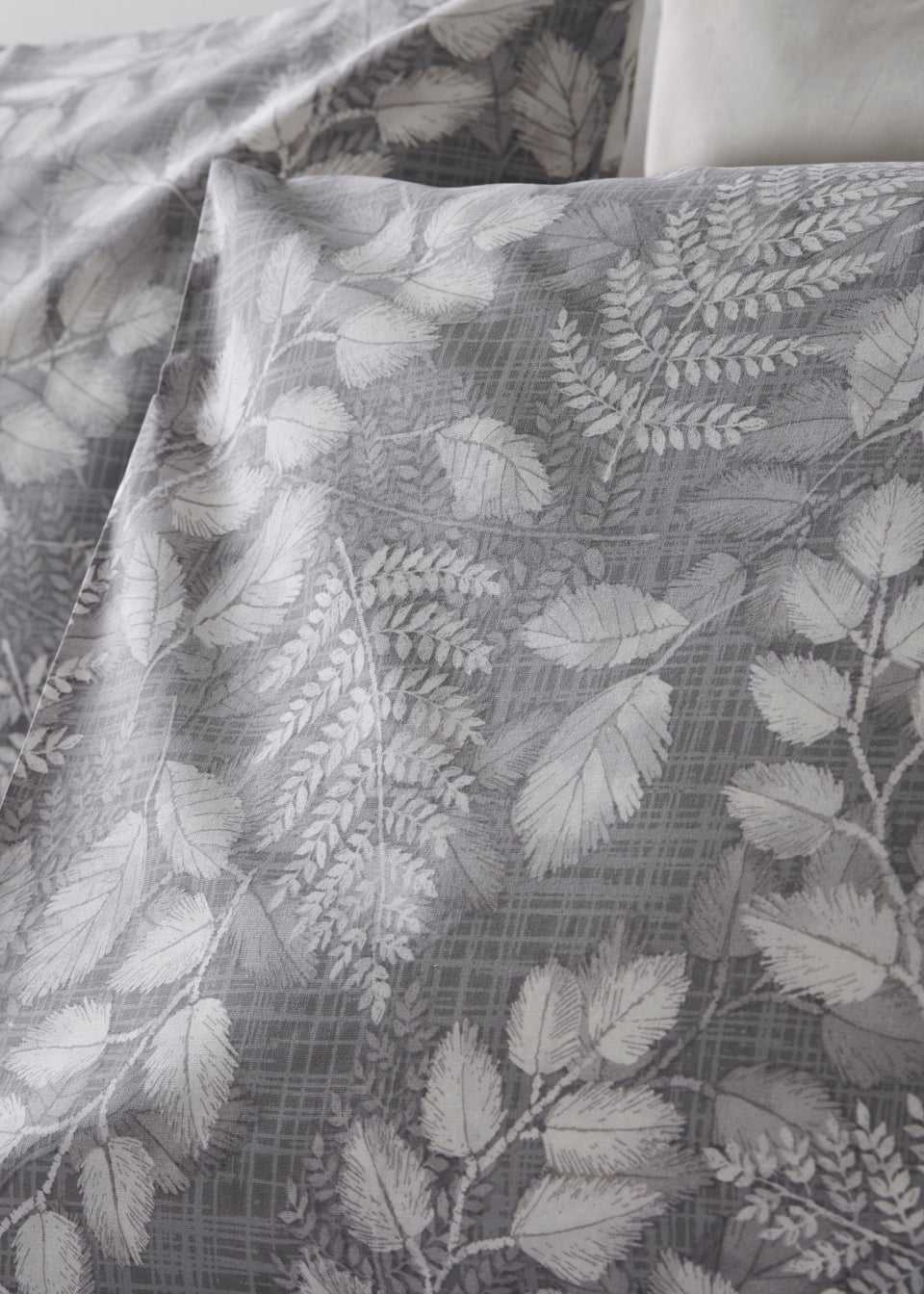 Grey Sketchy Leaf Print Duvet Set