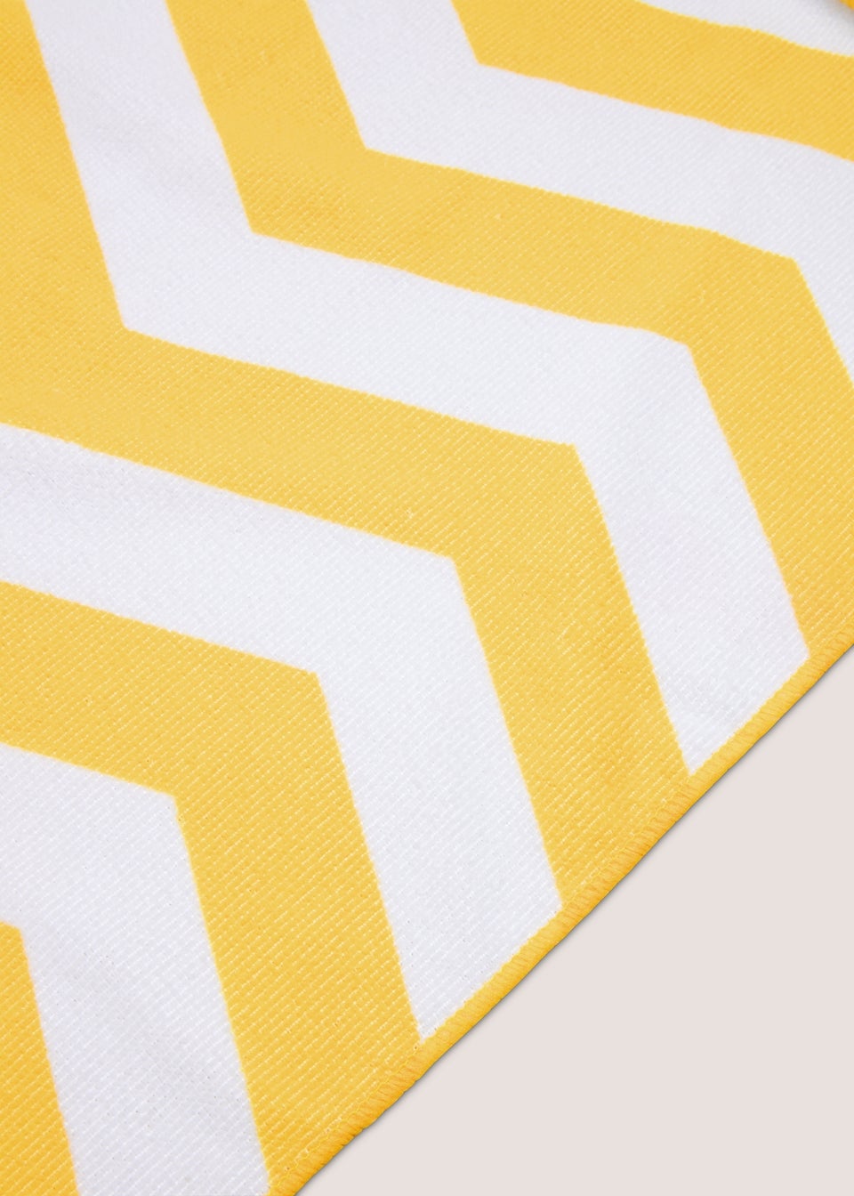 Yellow Geo Print Microfibre Beach Towel (70cm x 140cm)