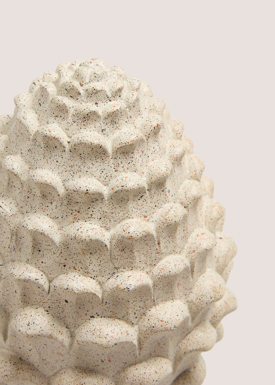 Cream Artichoke Ornament (22.9cm x 14.3cm x 13.7cm)