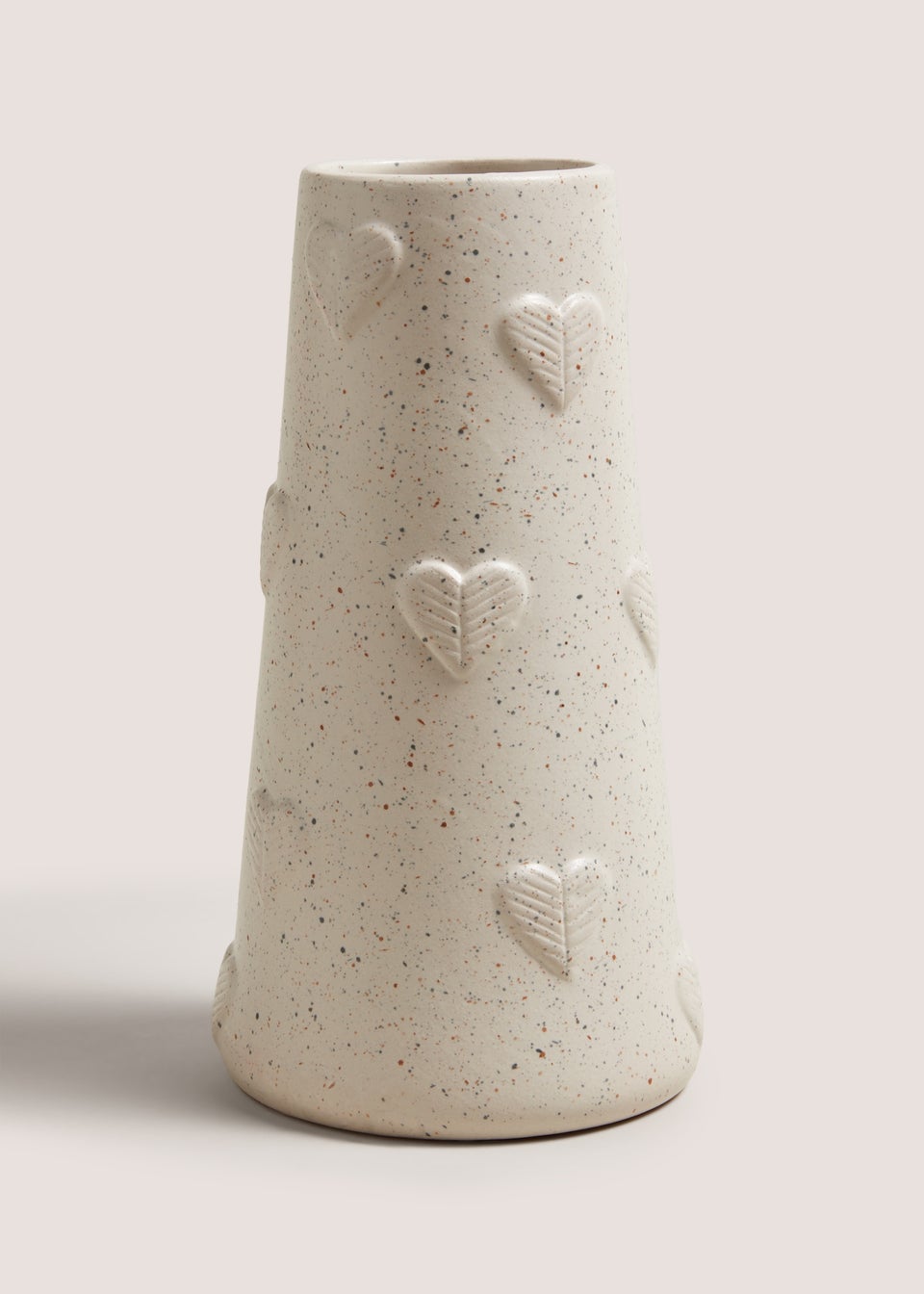 Beige Cottage Heart Embroidered Vase 
(21.5cm x11.3cm x 11.3cm)
