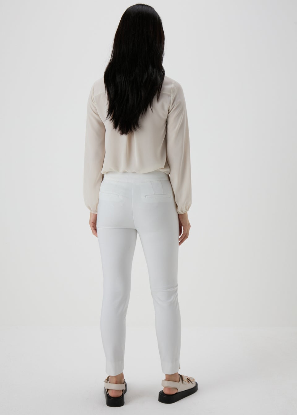 Et Vous White Capri Trousers