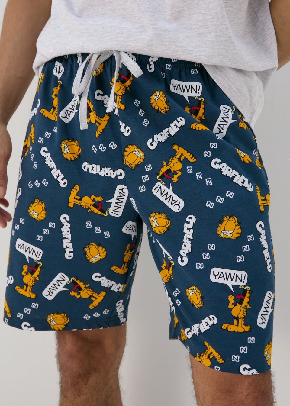 Garfield Grey T-Shirt & Shorts Pyjama Set