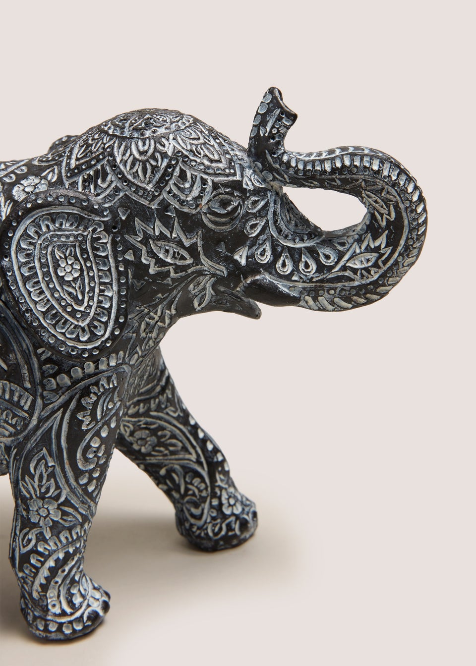 Black Small Elephant  Ornament (14.5cm x 20cm x 85cm)