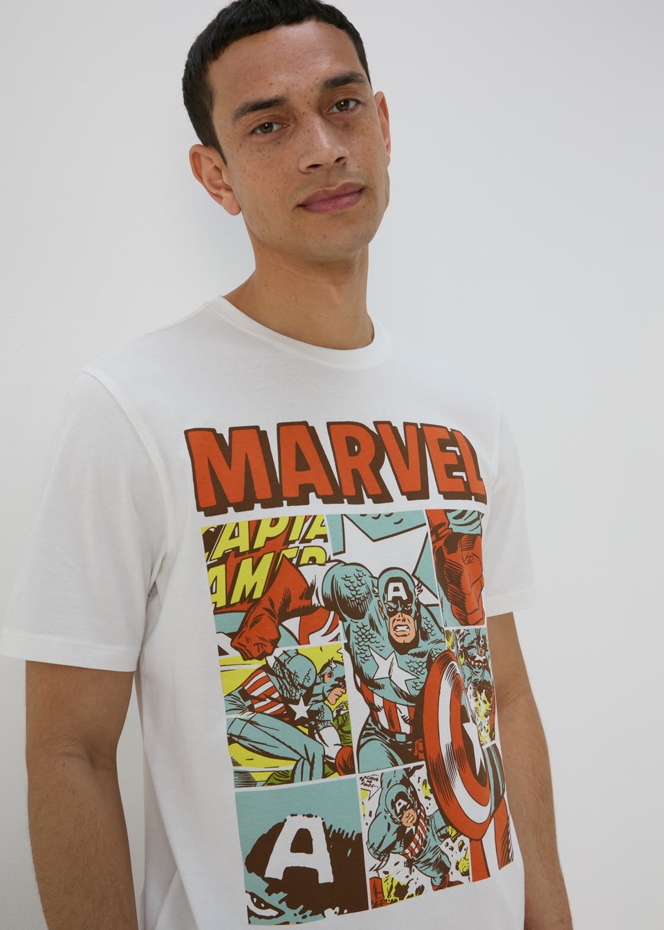 Marvel Ecru Captain America T-Shirt