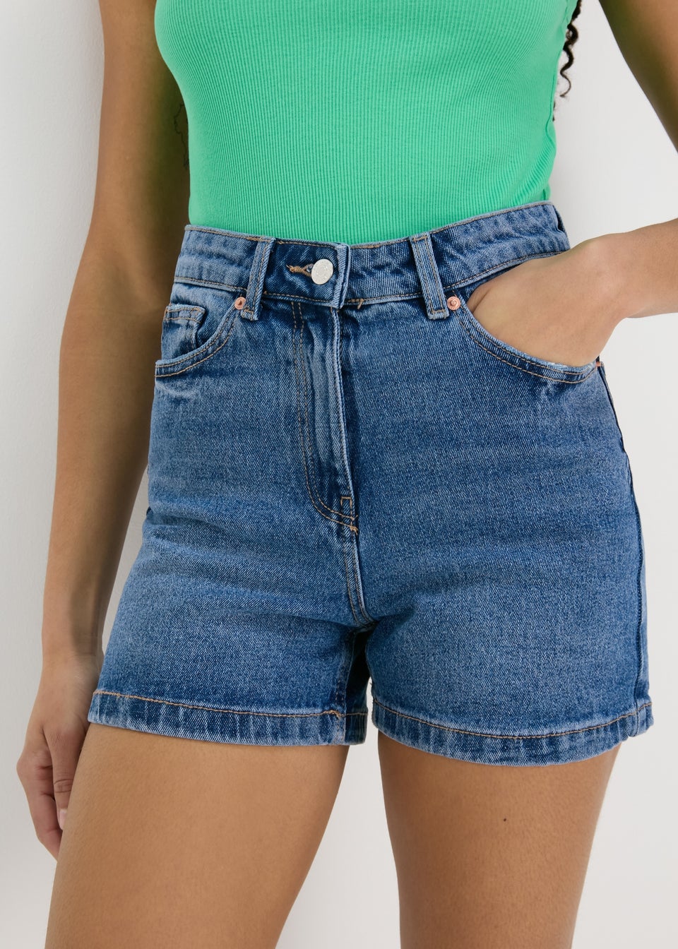 Mid Wash Mom Shorts