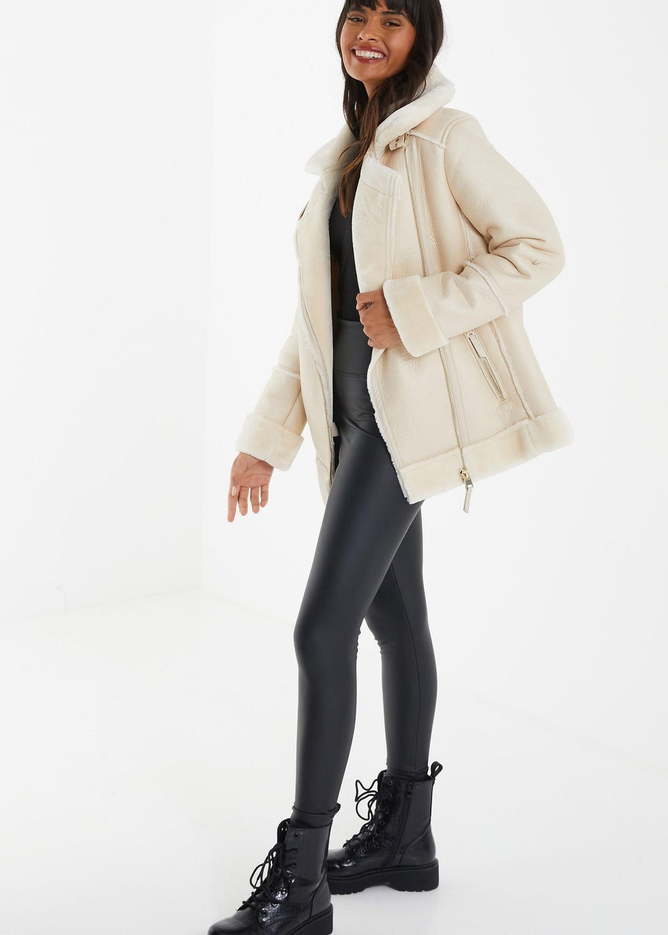 Quiz stone fur jacket shop