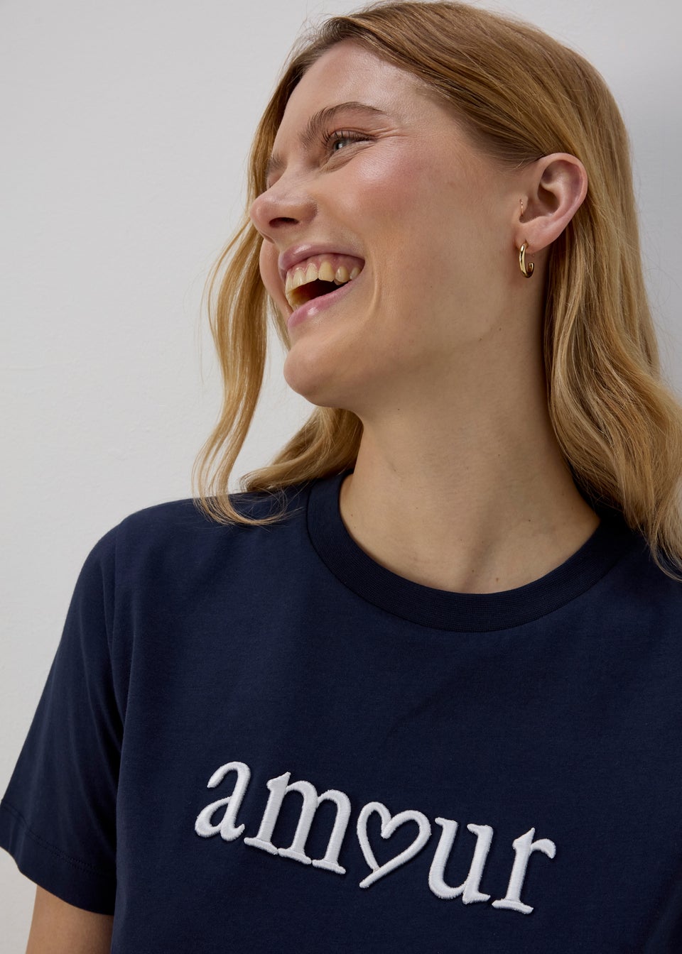 Navy Amour Graphic T-shirt