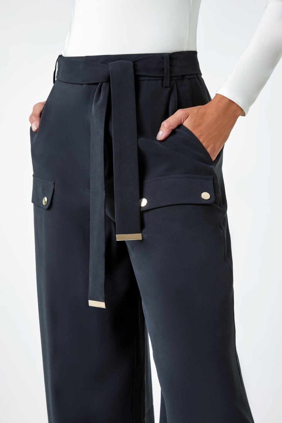 Roman hotsell black trousers