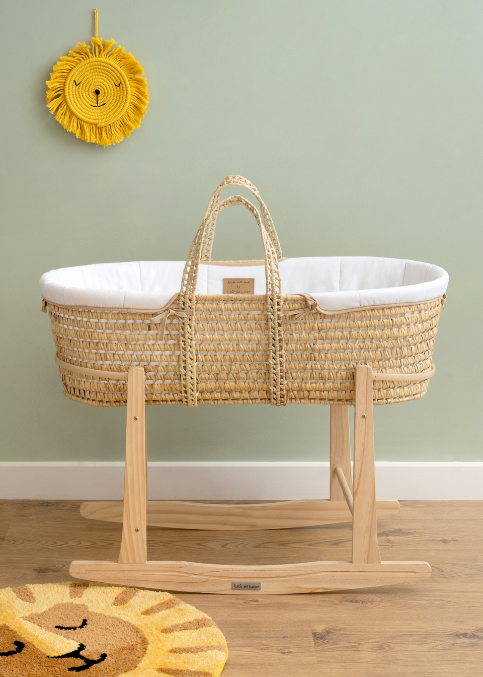 Clair de Lune Organic Palm Moses Basket - With Stand