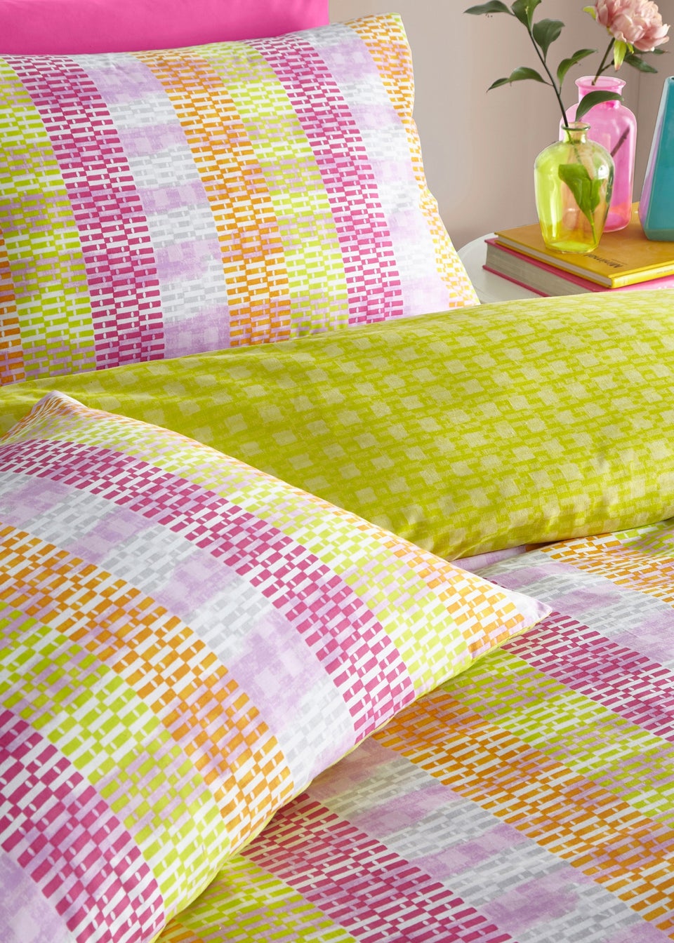 furn. Neola Abstract Neon Striped Duvet Cover Set