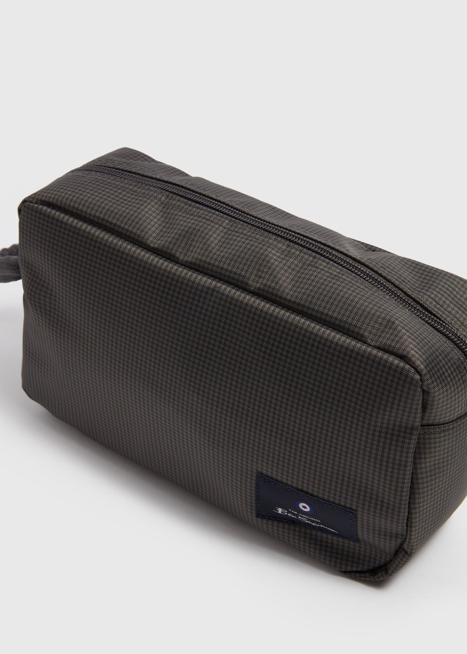 Grey Wash Bag (24cm x 14cm x 8cm)