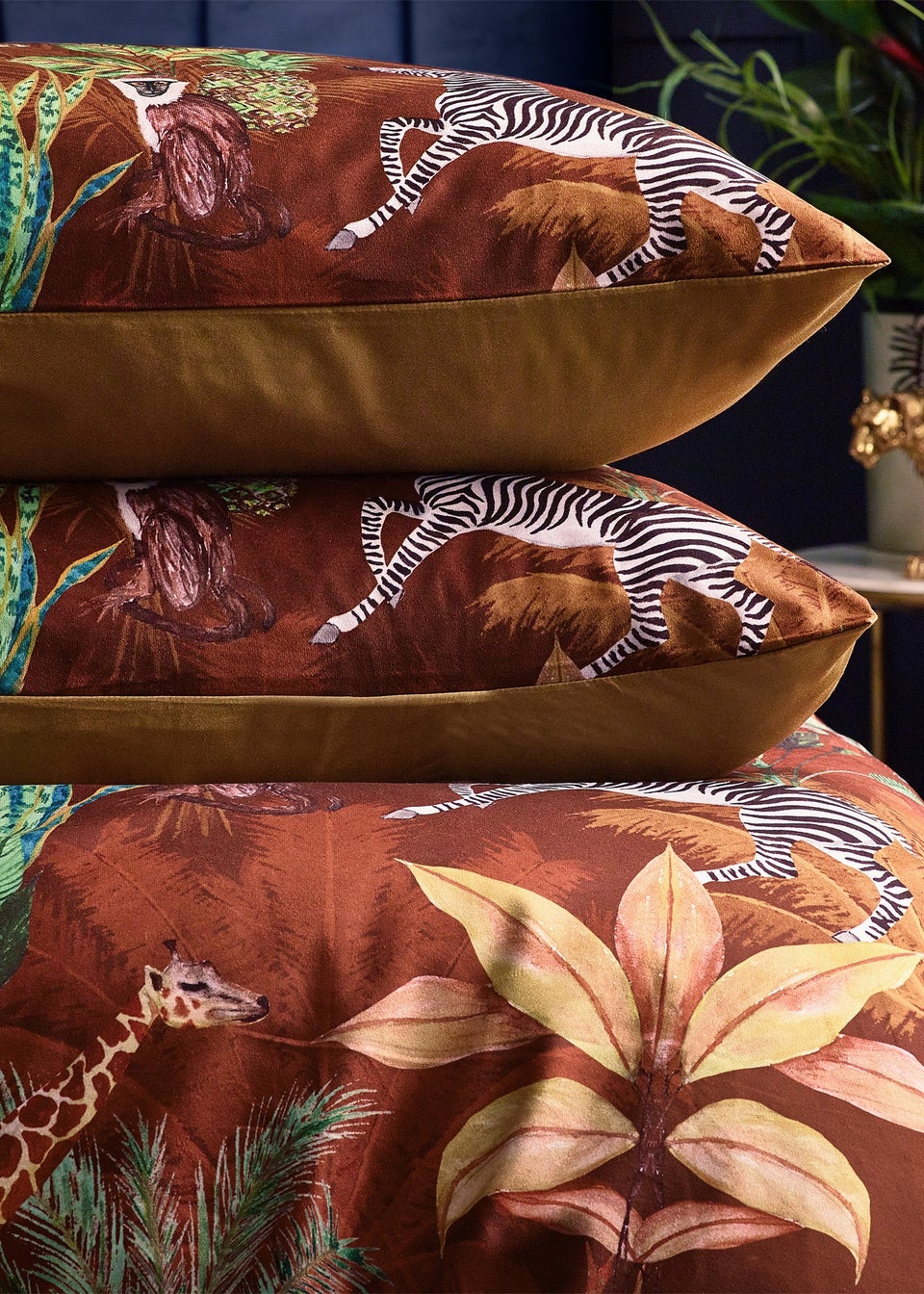 Wylder Aranya Exotic Animal Velvet Duvet Cover Set