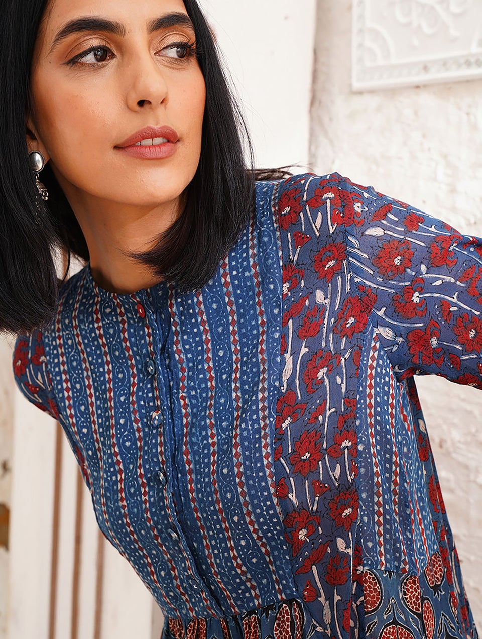 Women Indigo Blue Cotton Ajrakh Round Neck Loose Fit Kurta