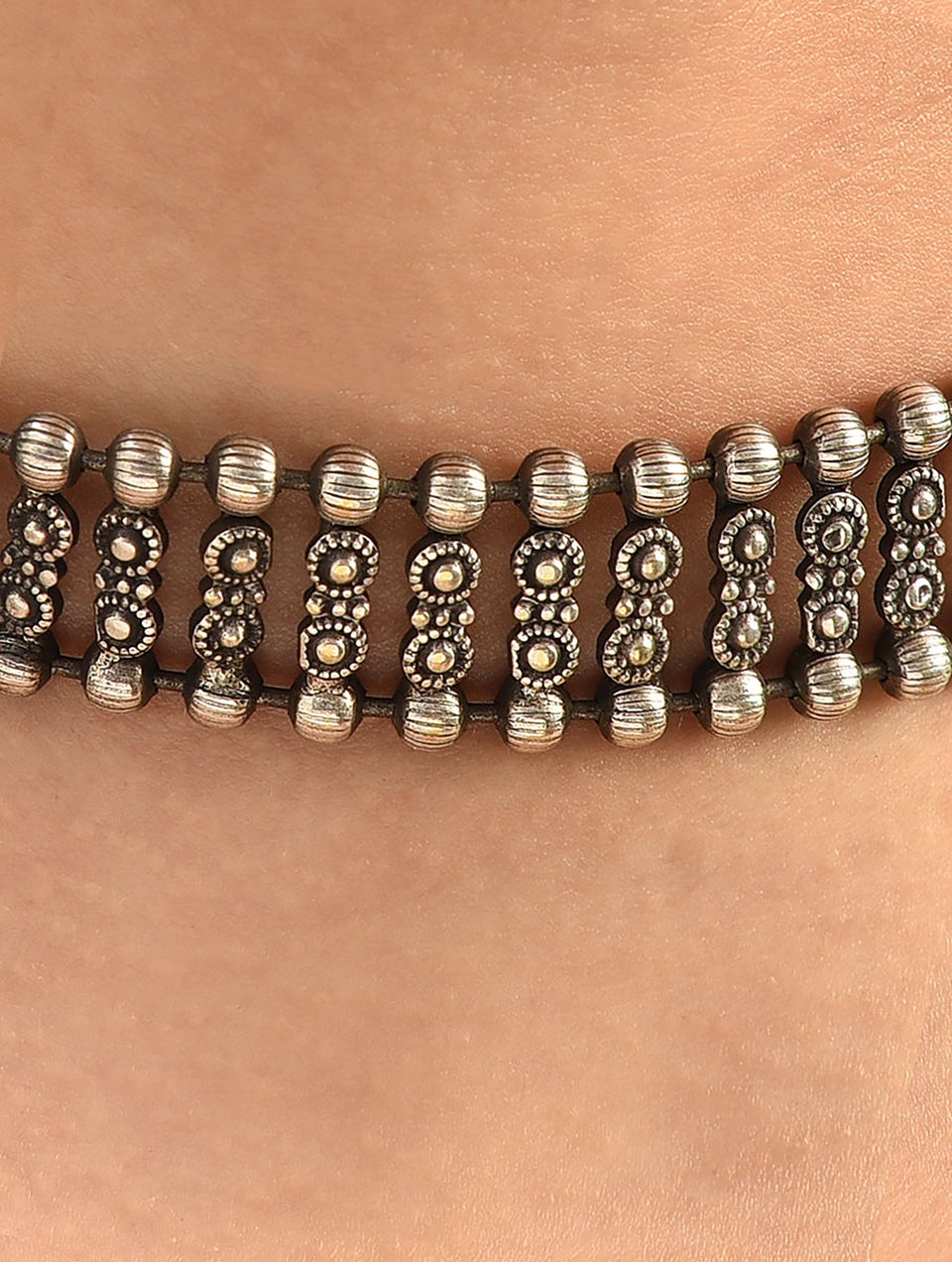 Women Silver Tone Choker Necklace