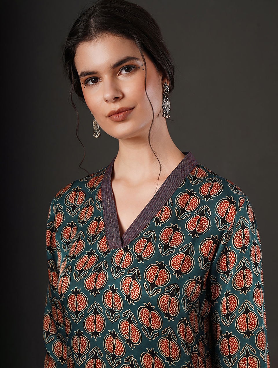 Women Indigo Blue Modal Ajrakh Round Neck Regular Fit Kurta