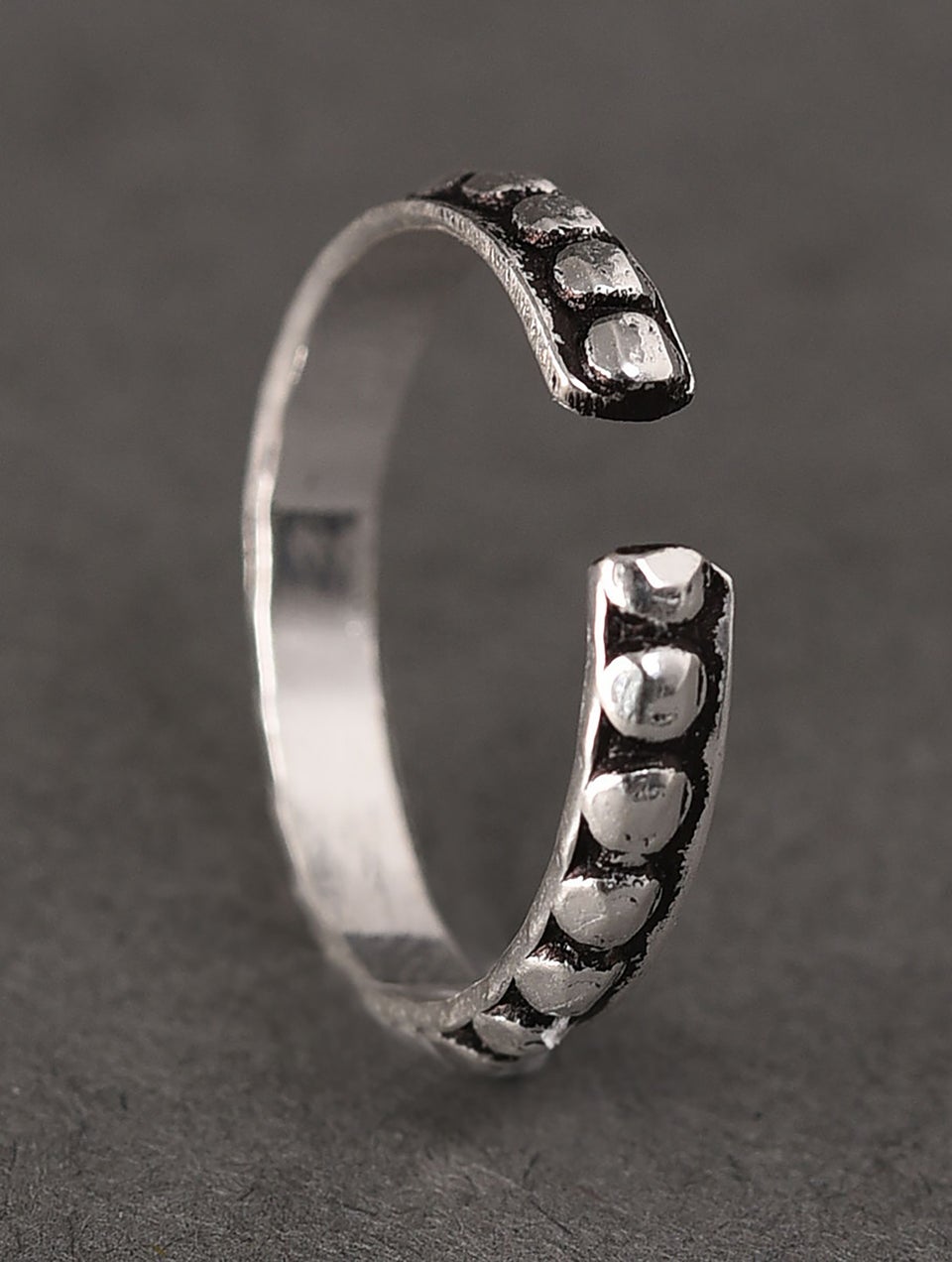 Women Tribal Silver Toe Ring (Pair)