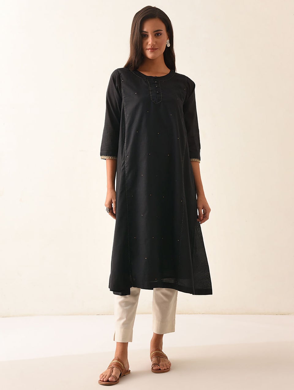 Women Black Cotton Round Neck Regular Fit Kurta
