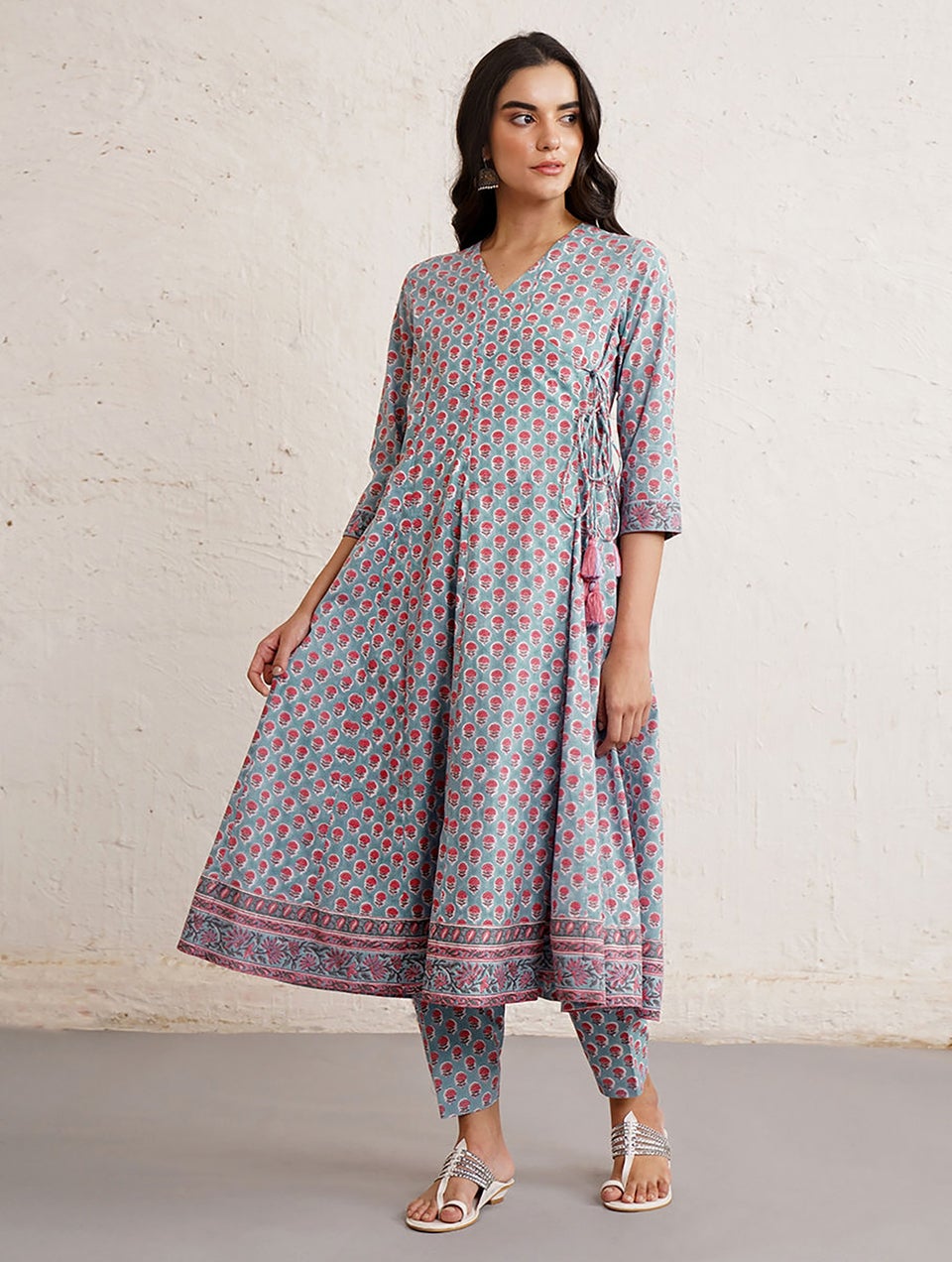 Women Blue Cotton Block Print V Neck Flared Kurta