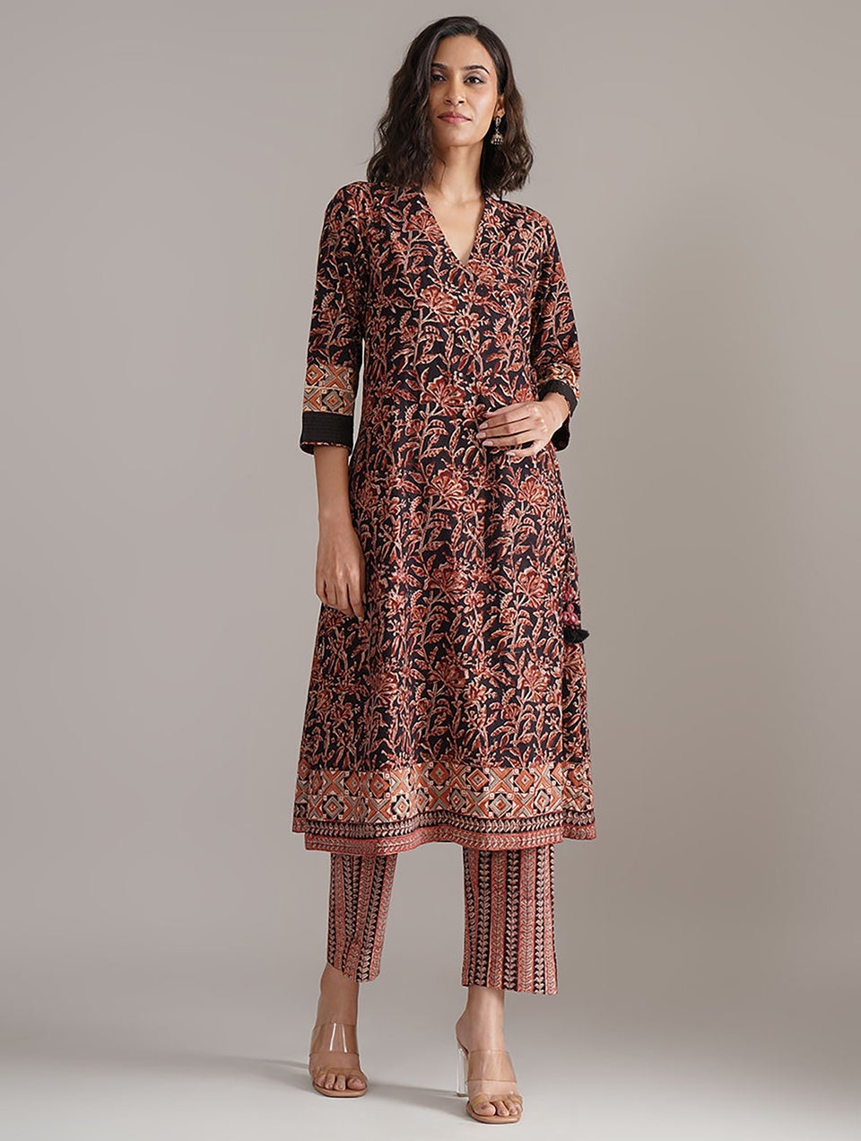 Women Multicolour Cotton Printed Ankle Length Regular Fit Pant