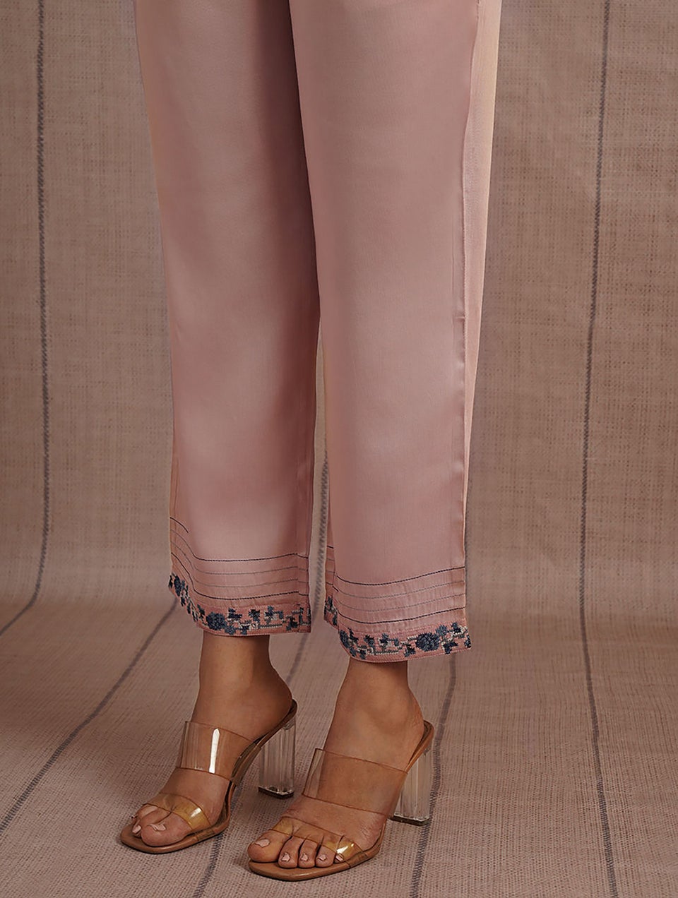 Women Pink Modal Printed Ankle Length Regular Fit Pant
