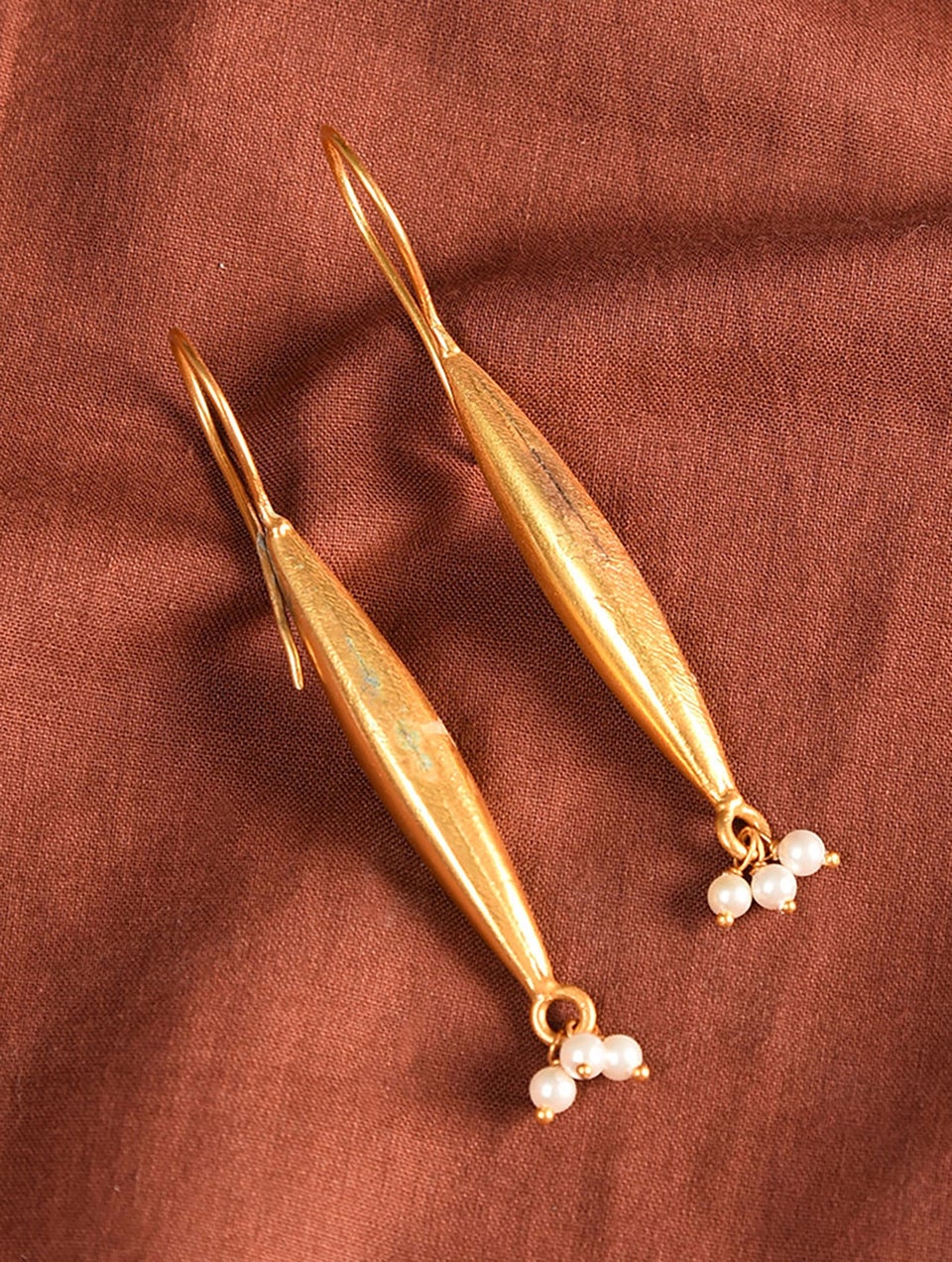 Women Gold Tone Silver Drop Earrings With Pearls