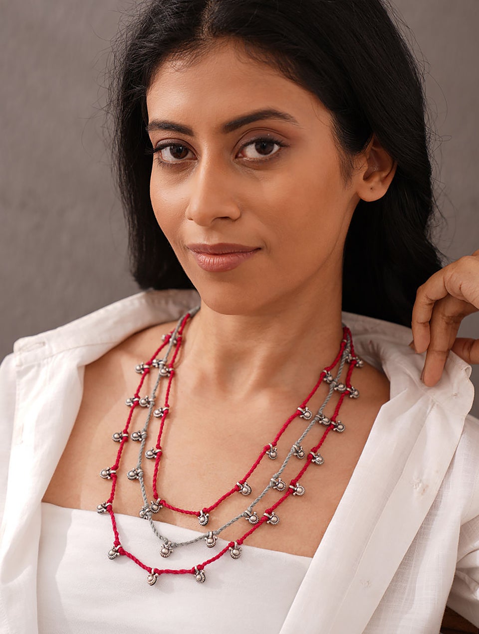 Women Pink Grey Triple Layered Silver Thread Necklace