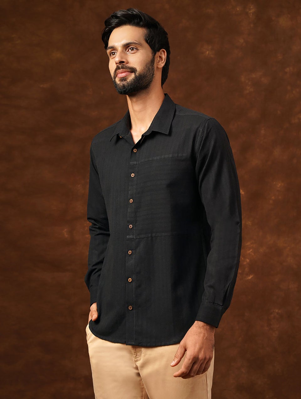 Men Black Cotton Solid Shirt Collar Regular Fit Shirt - 38