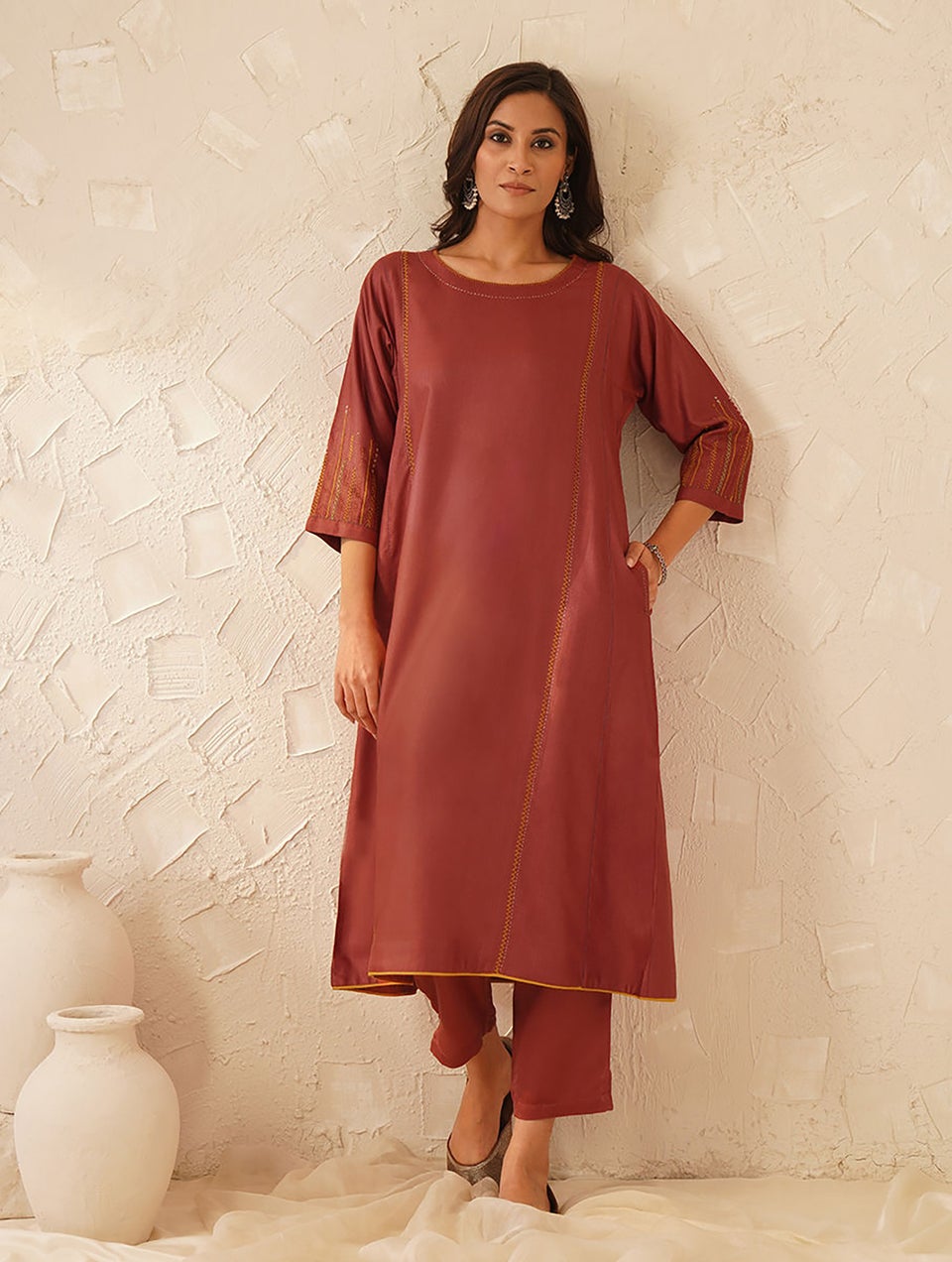 Women Rust Orange Silk Blend Round Neck Regular Fit Kurta - XS