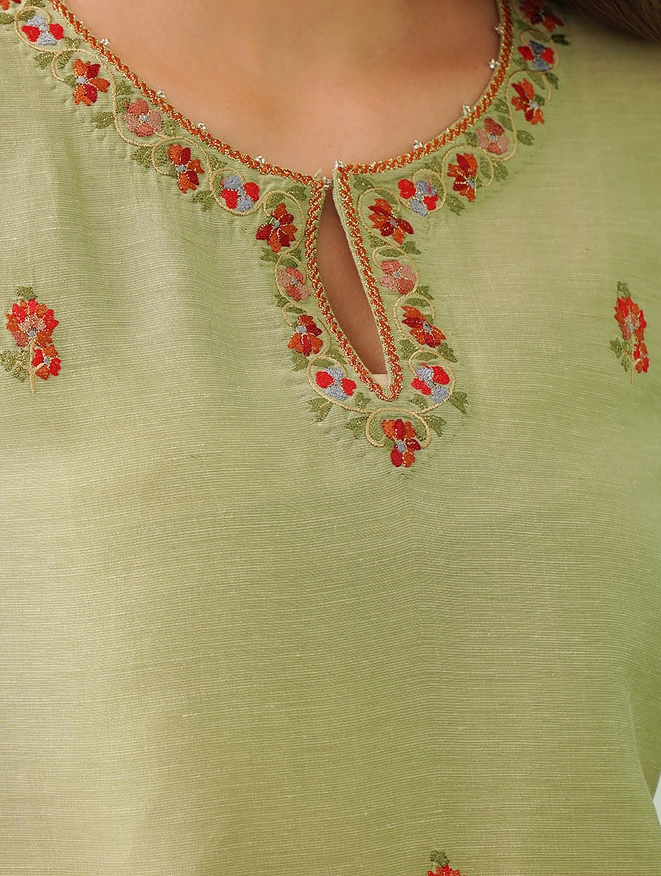 Women Green Linen Round Neck Straight Kurta With Sharara - S