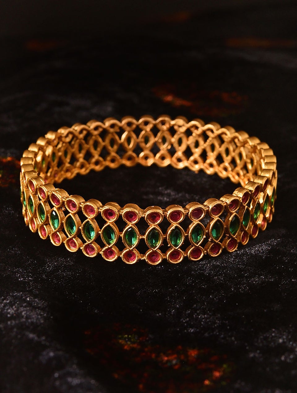 Women Red Green Gold Tone Temple Bangle Pair
