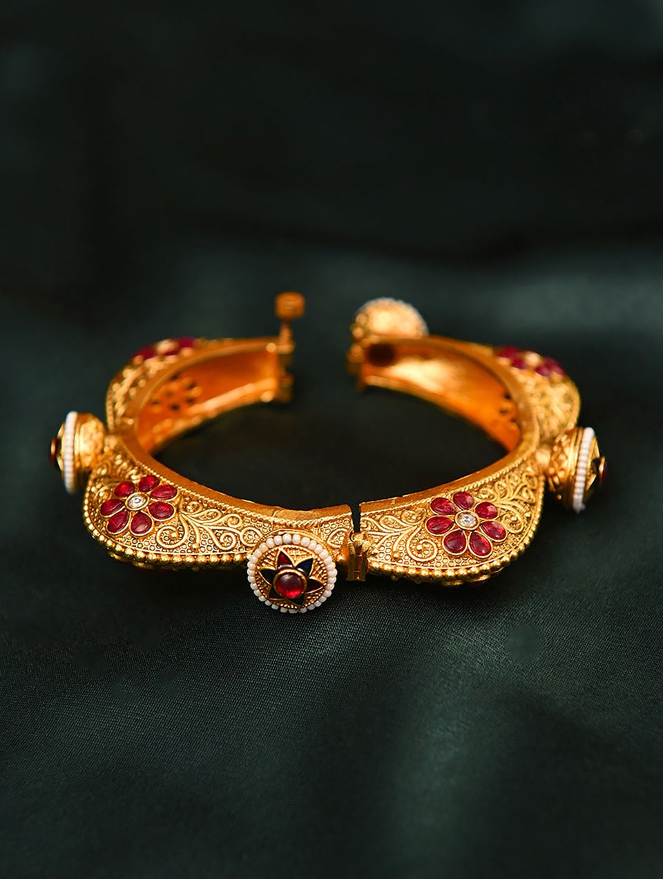 Women Gold Tone Openable Bangle - 2/4