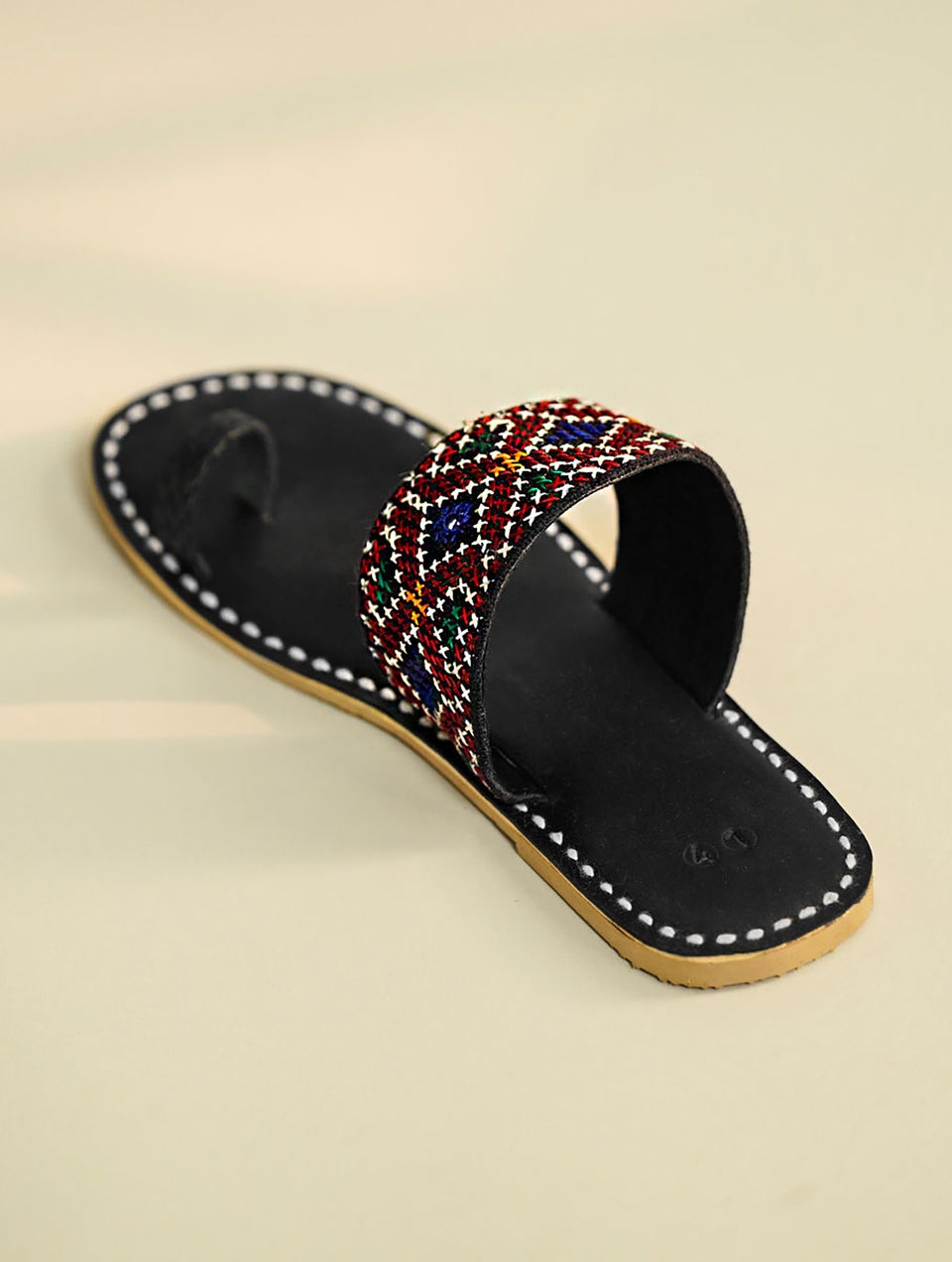 Women Black Handcrafted Genuine Leather Kolhapuri Flats With Jat Embroidery