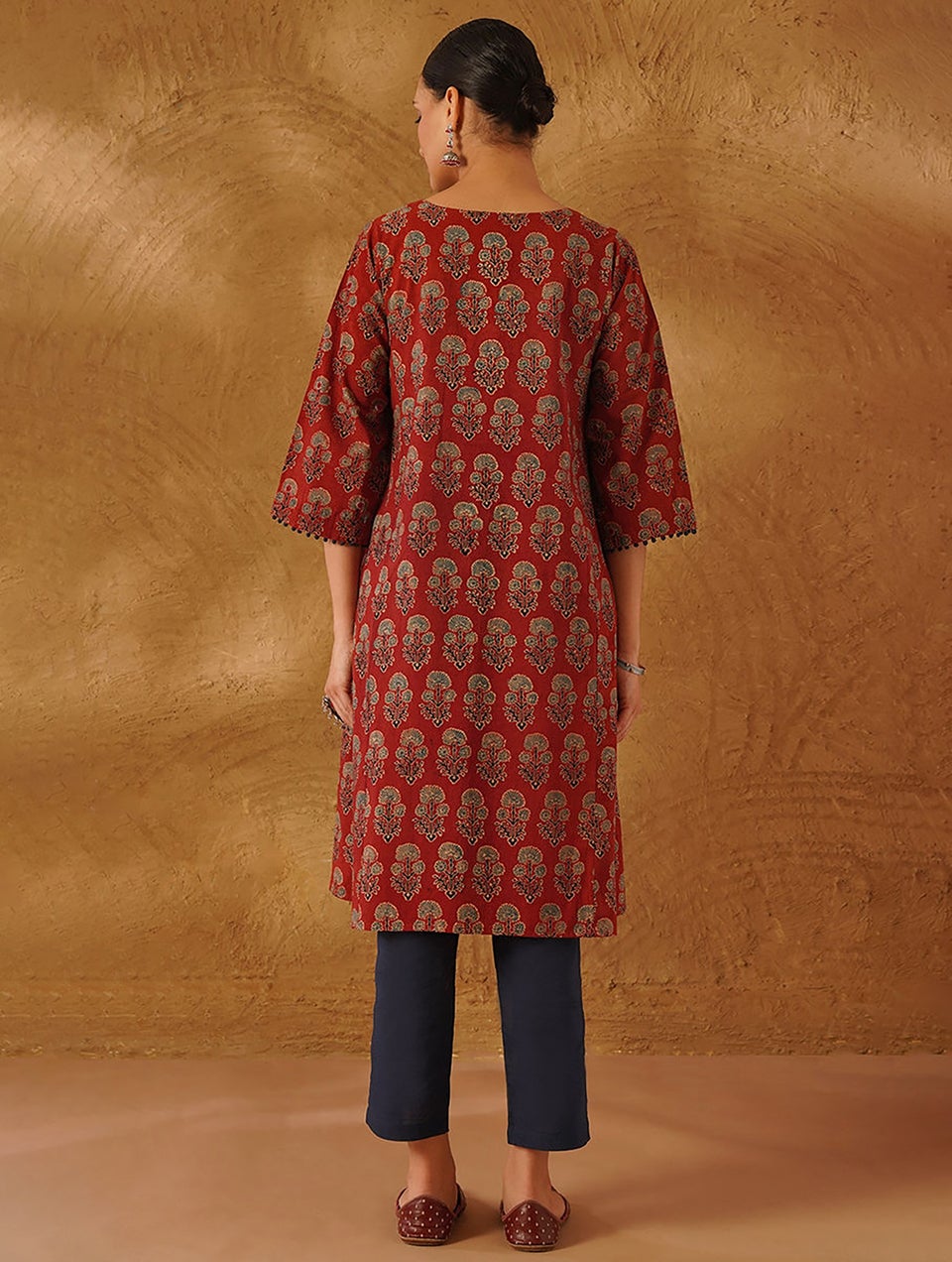 Women Red Cotton Ajrakh Round Neck Regular Fit Kurta - S