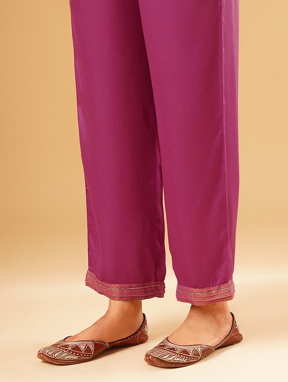 Women Fuchsia Pink Modal Embroidered Ankle Length Regular Fit Pant - XS