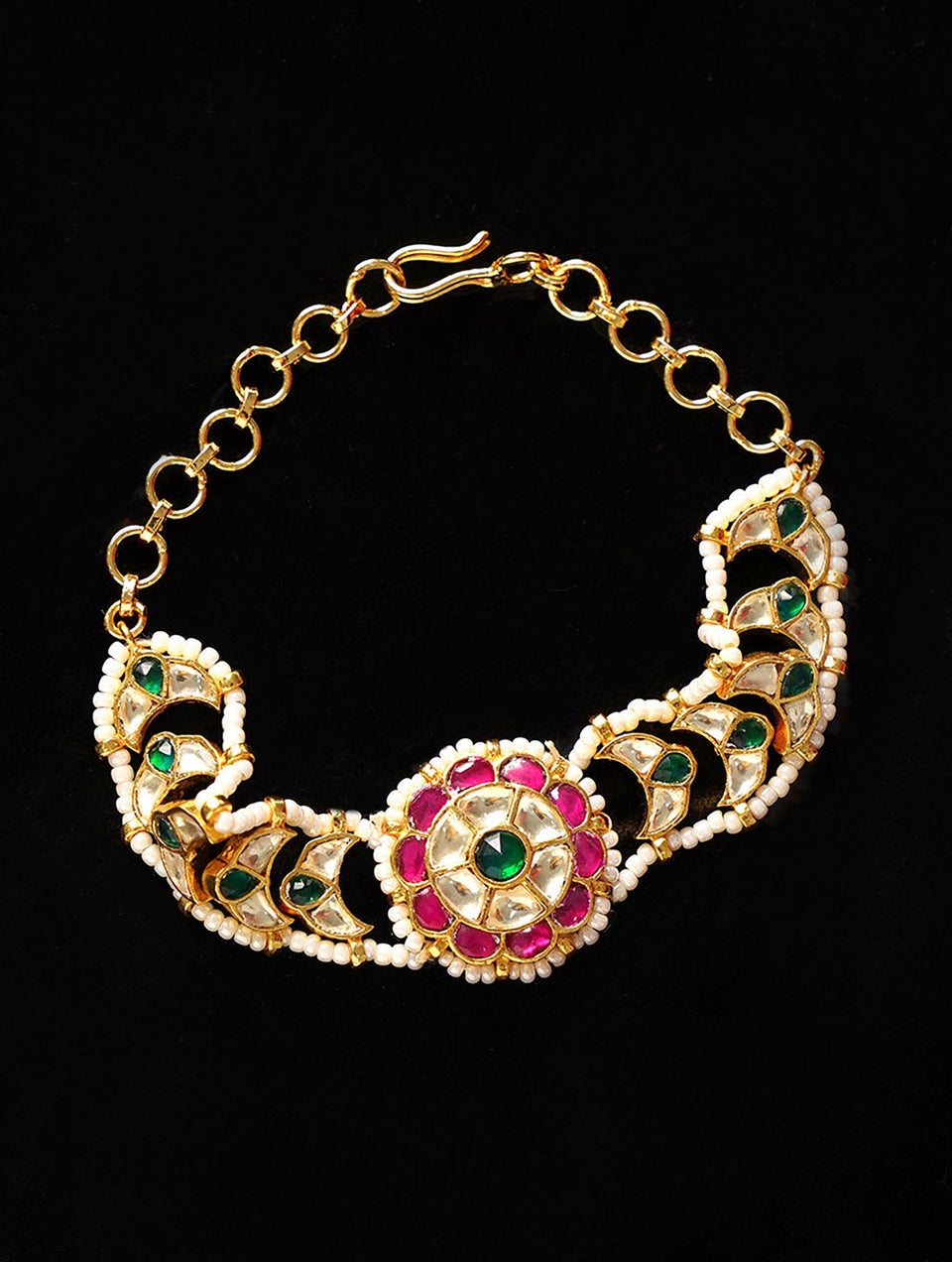 Women Gold Cuffs & Bracelet