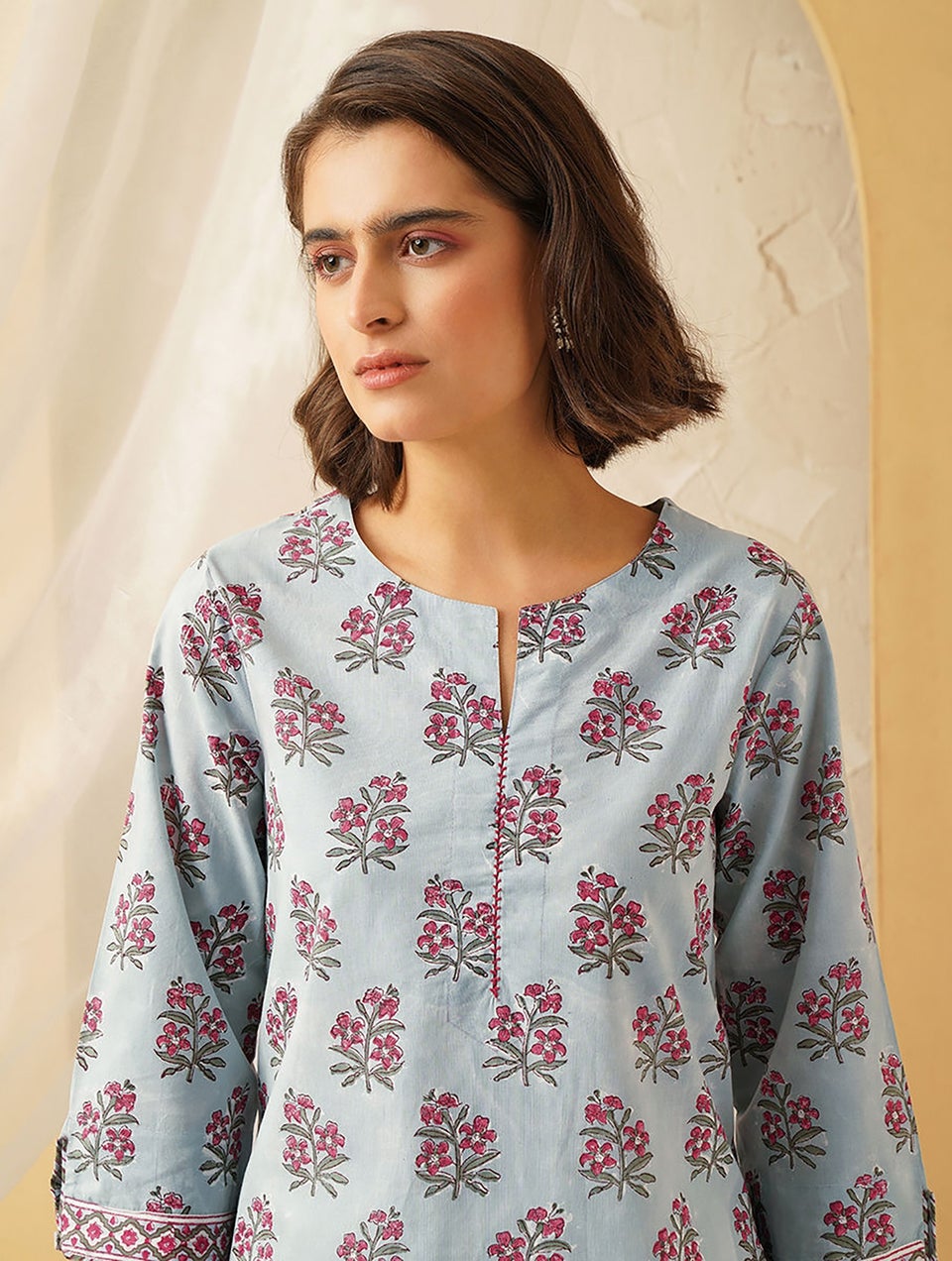 Women Blue Cotton Block Print Round Neck Straight Fit Kurta - XS