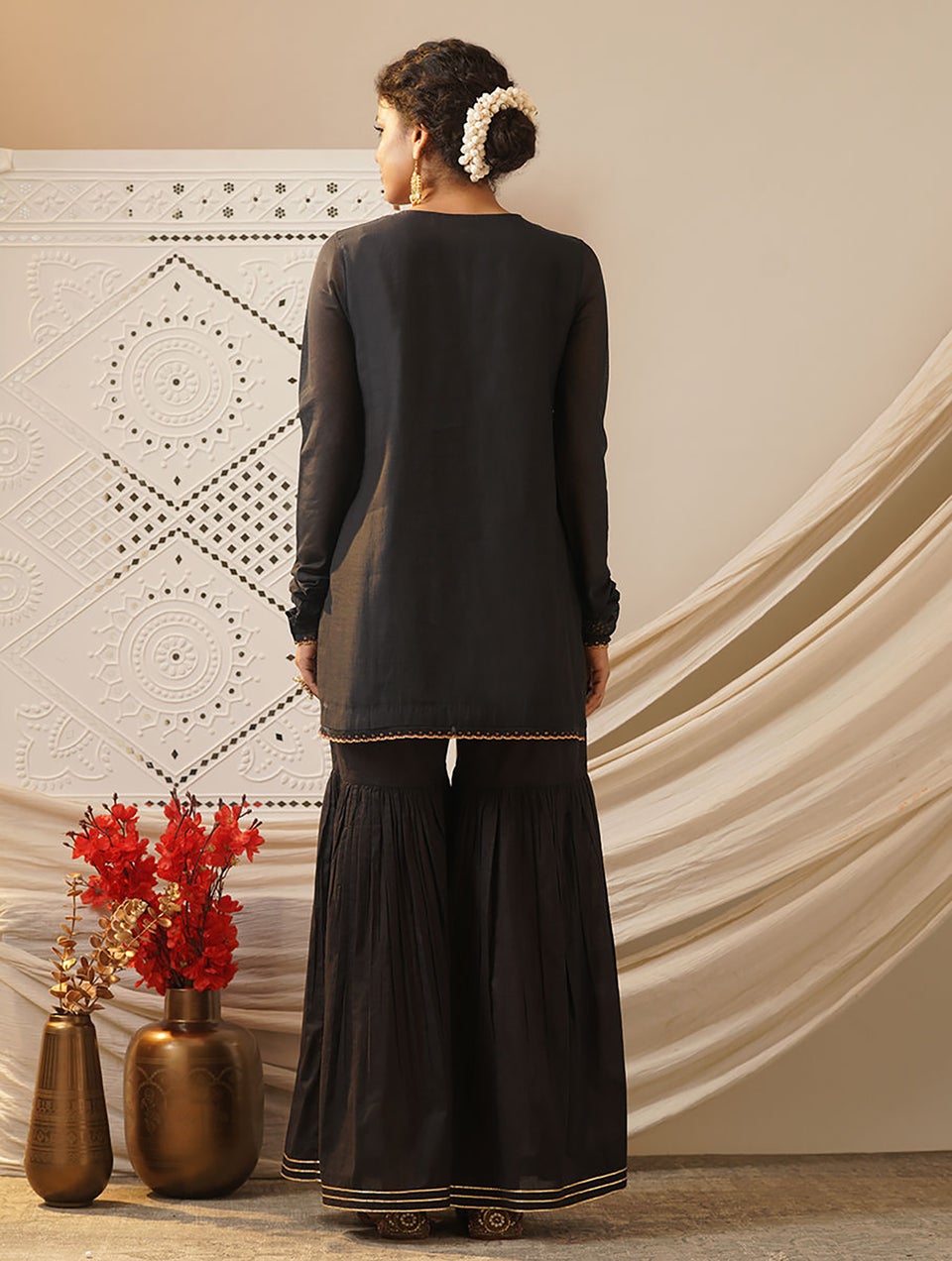 Women Black Cotton Silk Embroidered Round Neck Kurta With Pant - XS
