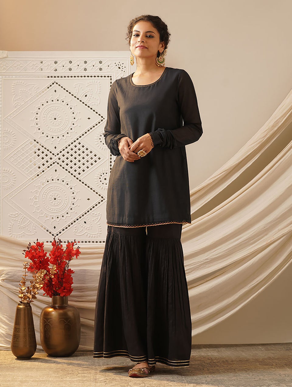 Women Black Cotton Silk Embroidered Round Neck Kurta With Pant - XS