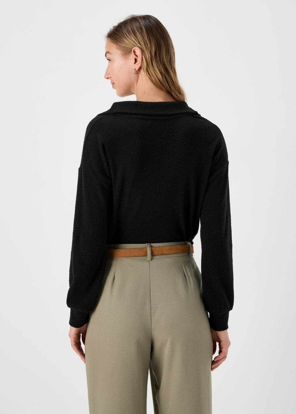 Black Collared Pullover Top