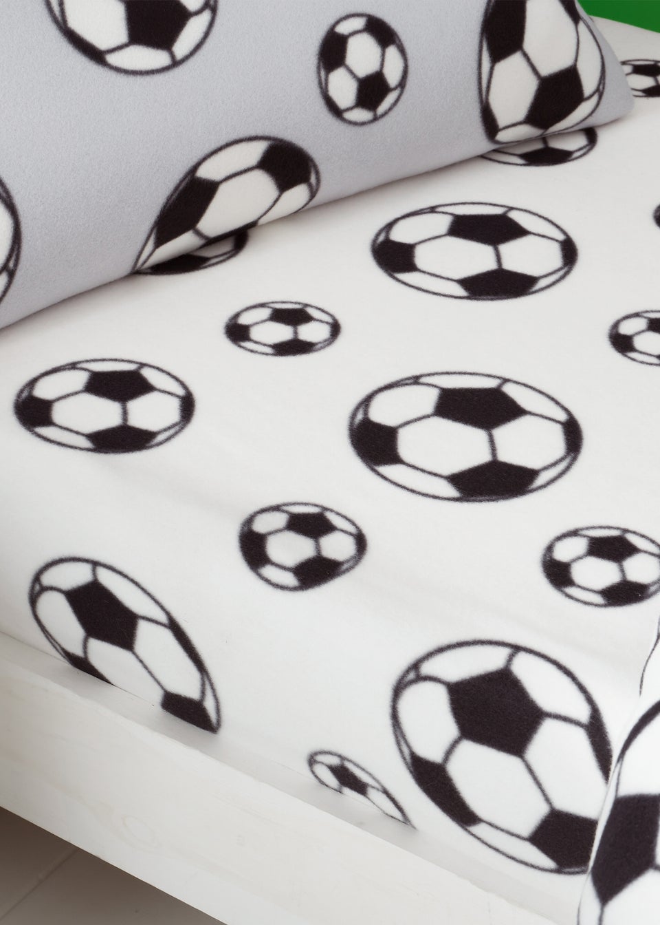 Catherine Lansfield Cosy Football Fleece Fitted Sheet