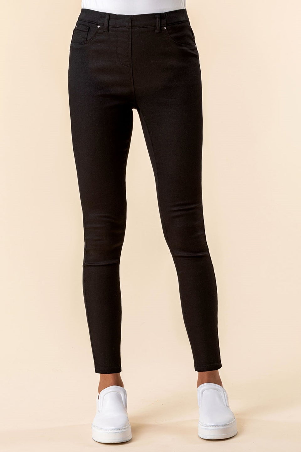 Roman Black Ultimate Denim Cropped Jegging (29 Inch)