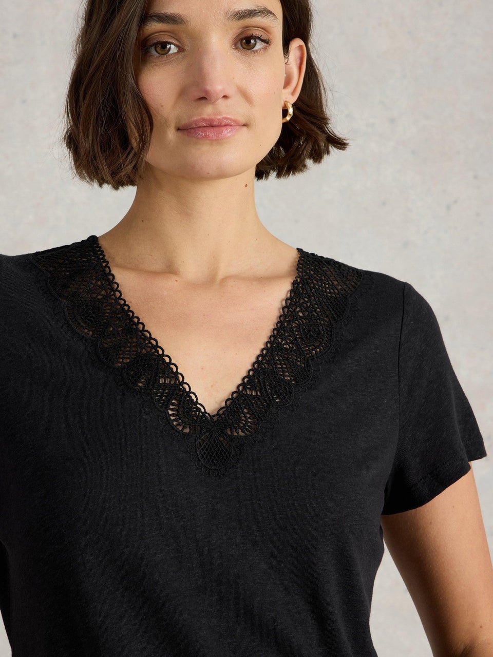 Ellie T-Shirt mit Spitzenbesatz