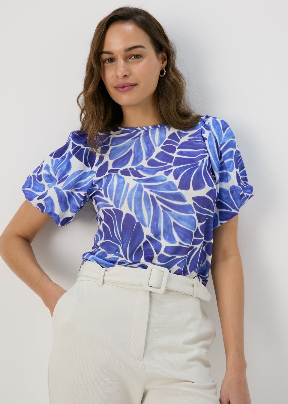 Et Vous Blue & White Puff Sleeve Leaf Print Top