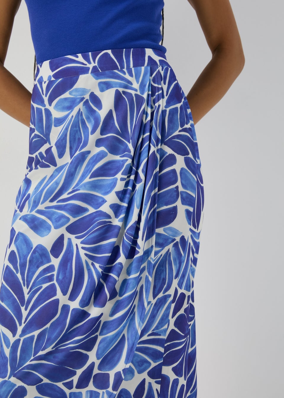 Blue & White Leaf Print Midi Skirt